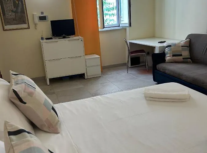 Aparthotel Independent By Ghor 4*